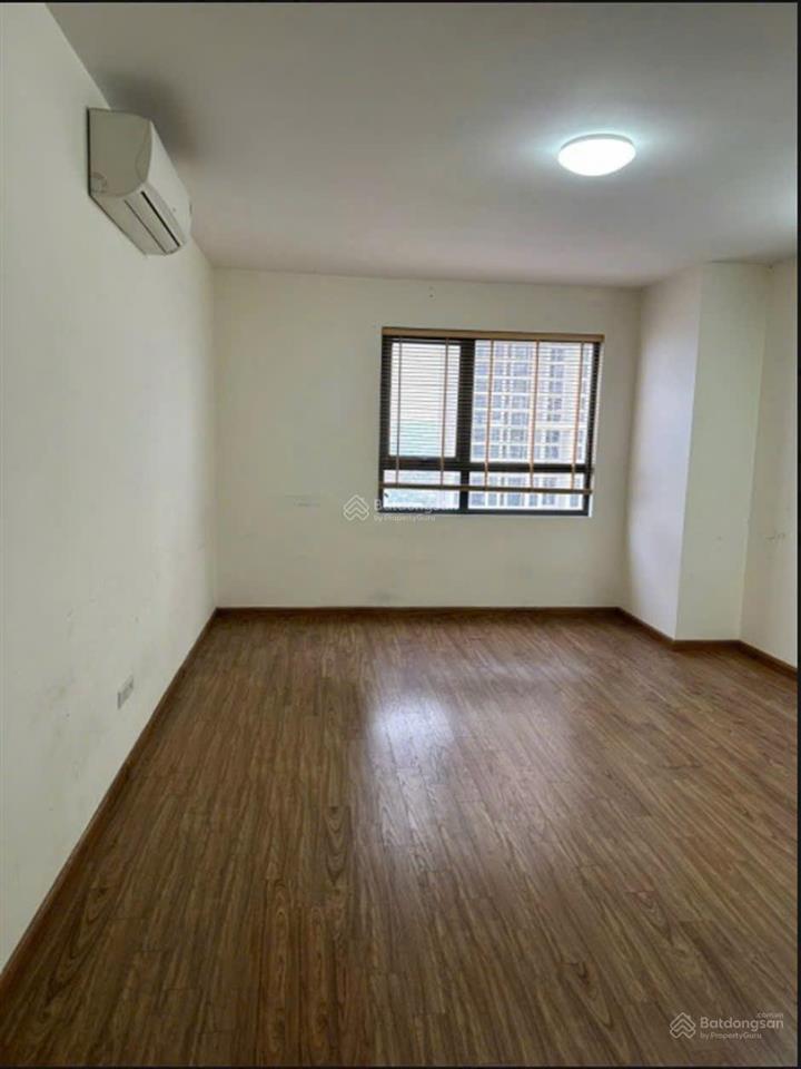 Bán căn hộ rộng 146m2 3pn3vs, 2 ban công rộng, tầng trung, nguyên bản