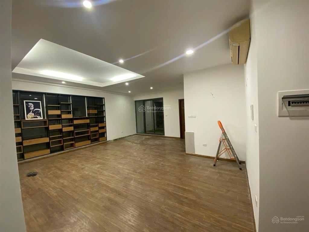Cho thuê cc the pride, 12 triệu vnd, 100m2, 3pn, 3wc, hướng tây nam