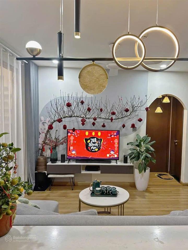 Bán căn hộ hoa hậu 72m 2n2vs tòa terra bc đông nam veiw thoángnhà đẹp nội thất xịngiá 5,x btp