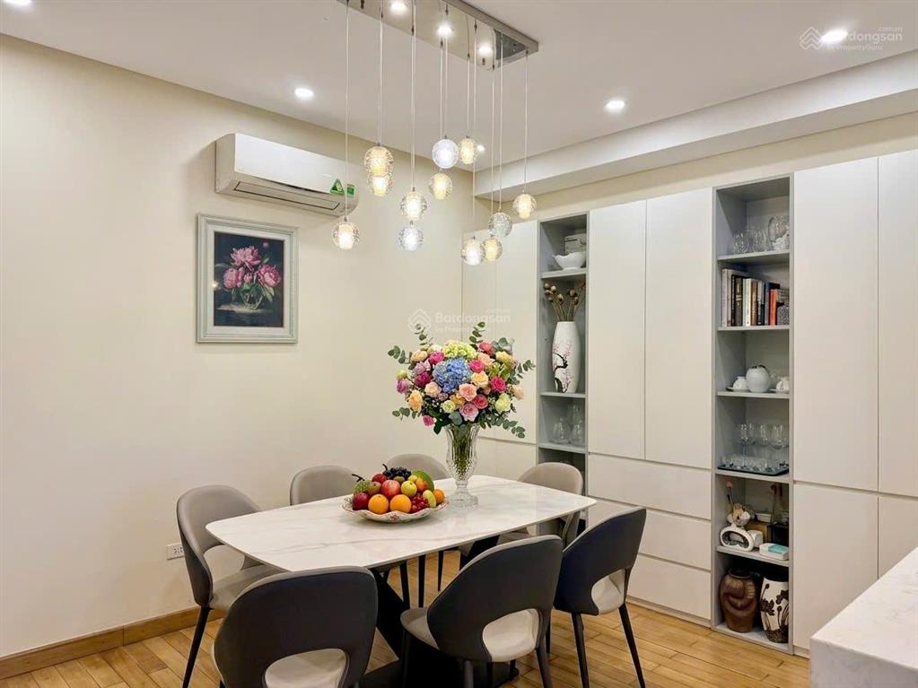 Bán căn hộ the pride, 5,5 tỷ, 102,8m2, 3pn, 2wc, hướng đông nam, giá tốt!