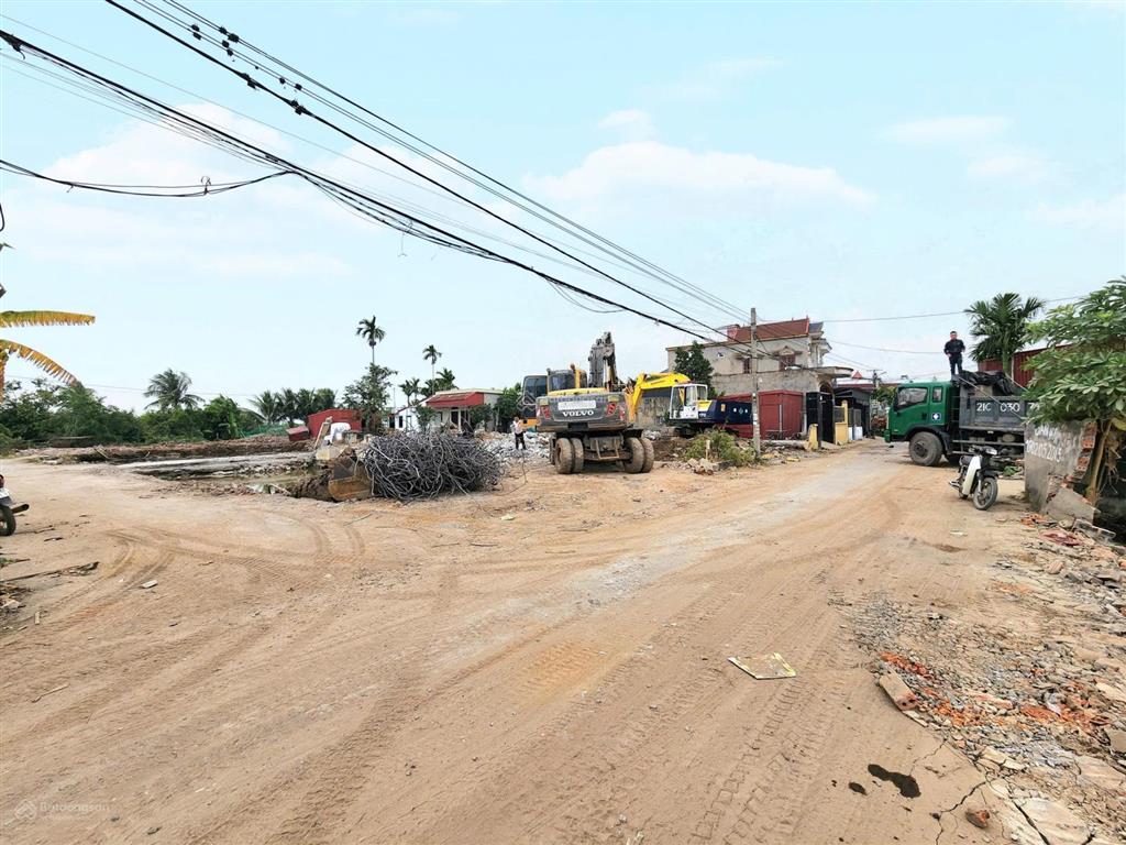 Bán gấp đất tại phố sông he, 39 triệu / m2, 122 m2, tốt