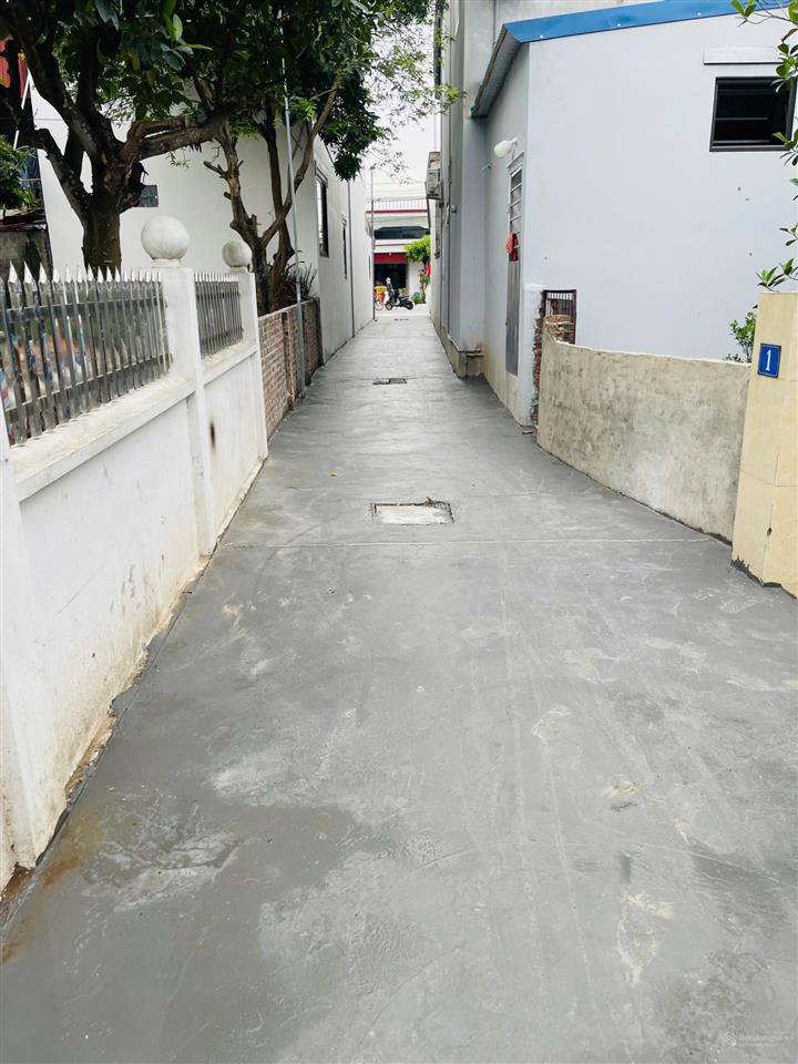 Chính chủ cần bán siêu phẩm lần đầu tiên xuất hiện tại ngõ 32 tân thành !