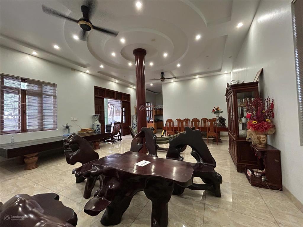 Bán 750m2 nhà biệt thự và văn phòng nhà xưởng giá ngợp gấp 14tỷ9