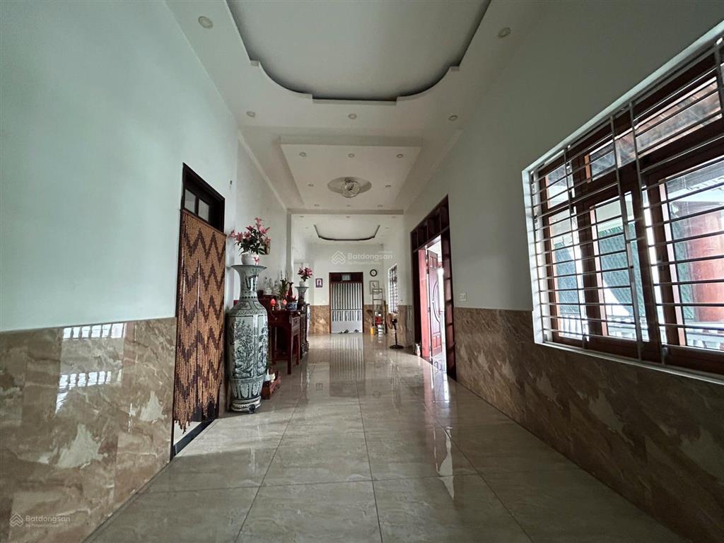 Bán 750m2 nhà biệt thự và văn phòng nhà xưởng giá ngợp gấp 14tỷ9