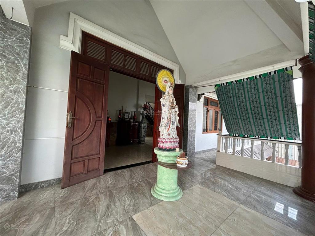Bán 750m2 nhà biệt thự và văn phòng nhà xưởng giá ngợp gấp 14tỷ9