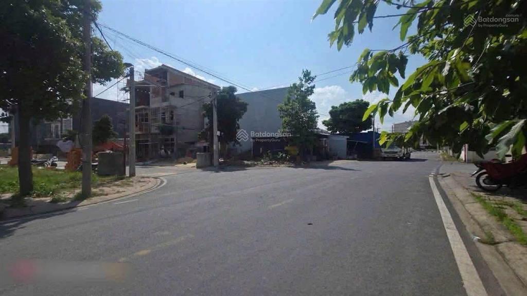 Bán đất mặt tiền nhựa 2ty650 ngay cổng visip 1 thông buôn bán kd