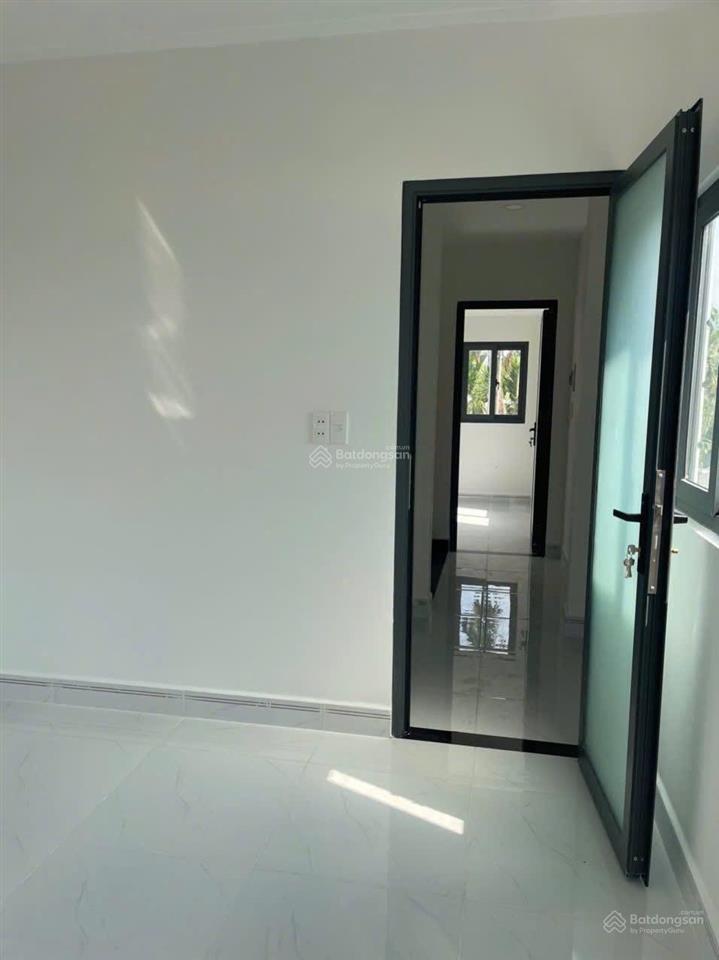 Bán nhà lầu đường thông sân ô tô 2tỷ7 ngay an thạnh 2