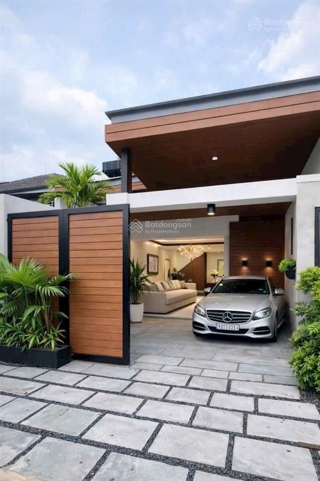 Biệt thự mini sân vườn 2 tầng tăng full nội thất đường xe hơi đào tông nguyên