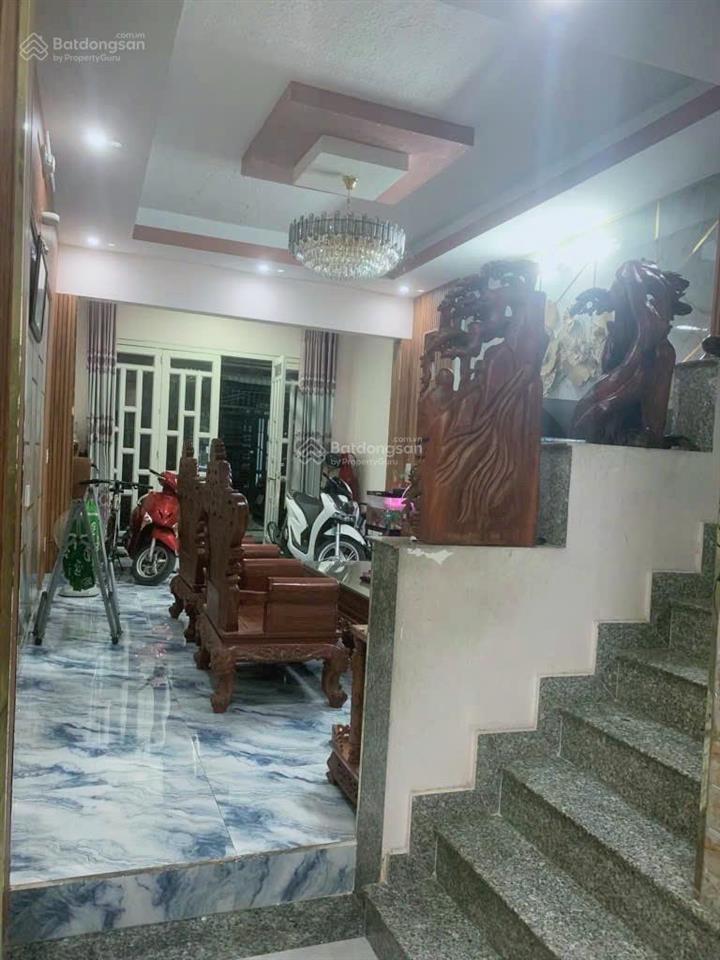 Bán nhà đào tông nguyên 2 tang đường xe hơi khu nhà đồng bộ cao tầng yên tĩnh