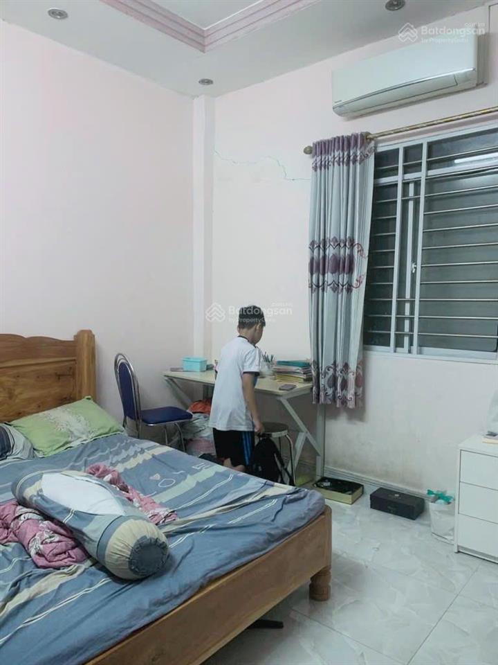 Bán nhà đào tông nguyên 2 tang đường xe hơi khu nhà đồng bộ cao tầng yên tĩnh