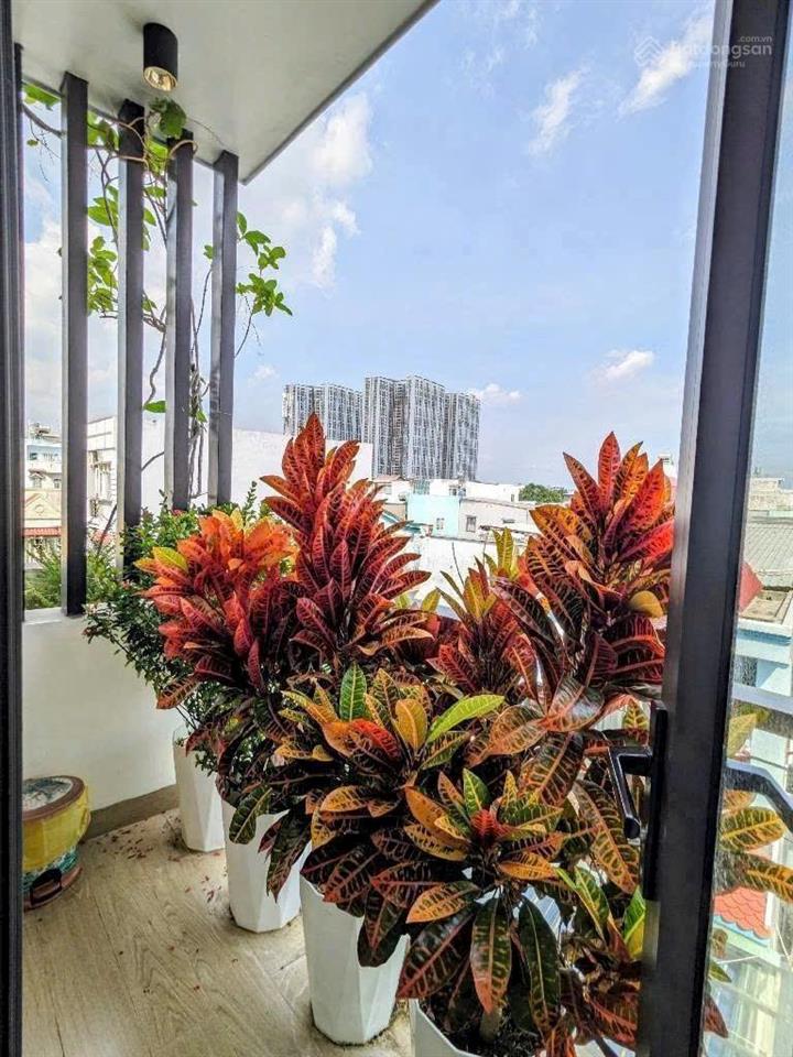 Bán nhà 3 tầng 35m ra huỳnh tấn phát, hẻm thông tứ trung, gần chợ, khu cao cấp