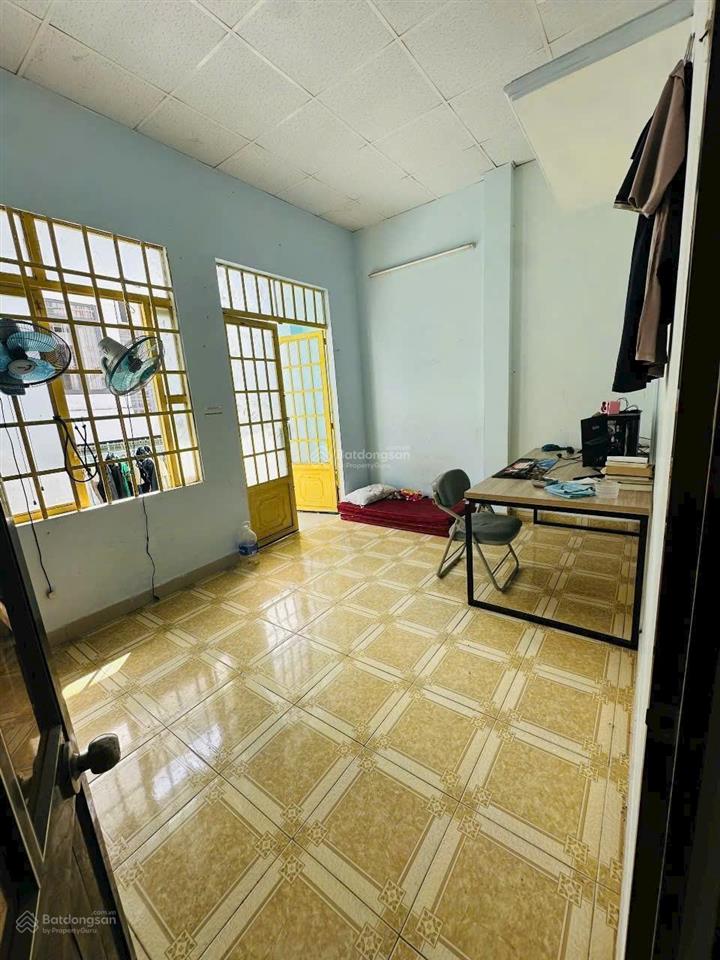 Bán nhà 2 tầng lê văn lương phước kiểng đường xe hơi khu vực yên tĩnh