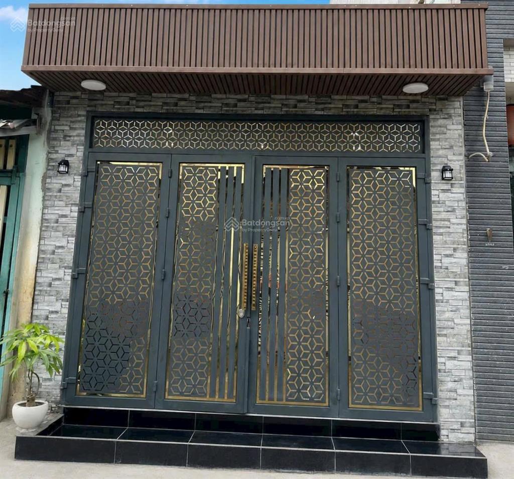 Bán nhà 2 tầng đào tông nguyên, thị trấn nhà bè, đường xe hơi thông tứ trung