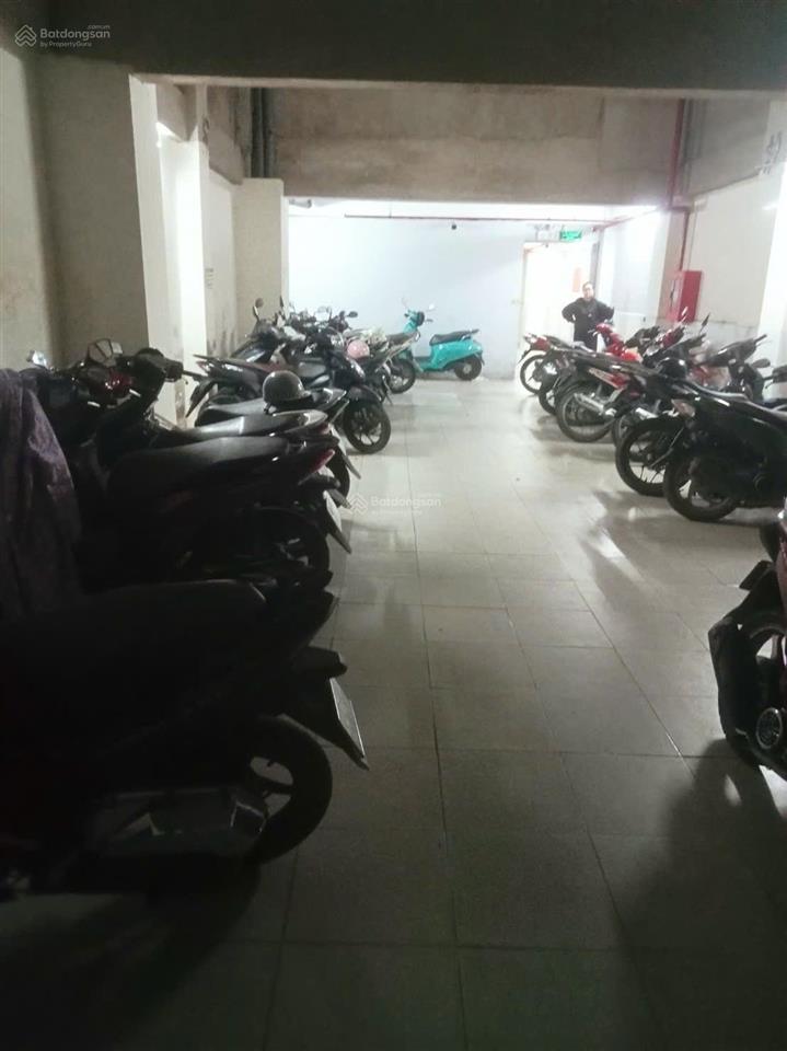 Bán chdv bề ngang 6 m hiện hữu 5 tầng mặt tiền hẻm xe tải huỳnh tấn phát