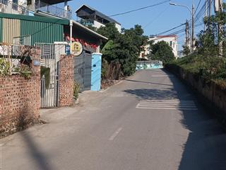 Đón đầu tp ven sông,dt 46m,lô góc,oto chánh, số vuông đét, giá 5,3 tỷ. 0918 062 ***