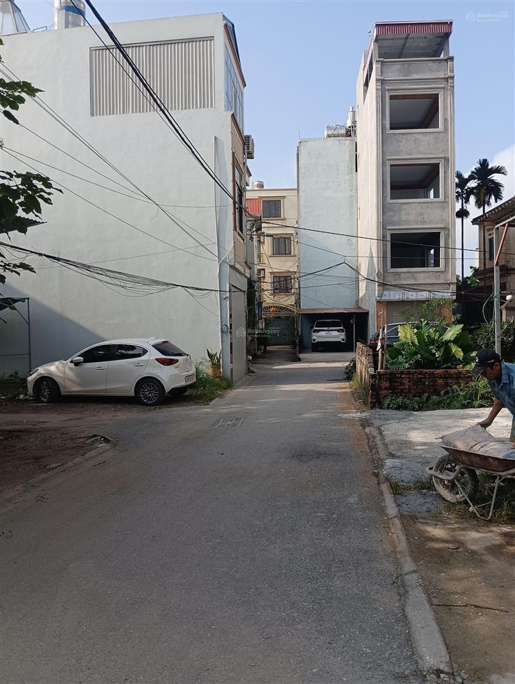 Chính chủ bán đất đông dư, diện tích 38m2, ngõ ô tô giá 2,7 tỷ, sổ vuông đẹp.  0918 062 ***
