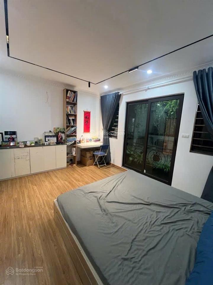 Bán nhà phố nguyễn lam gần bigc & aeon long biên 32m 5 tầng ô tô đỗ cửa full nội thất đẹp như ảnh