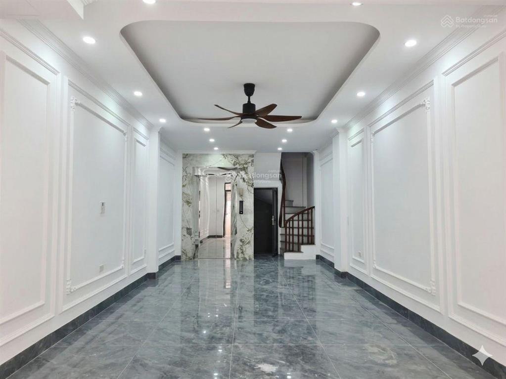 Cần bán nhà tại vũ đức thận gần bigc long biên 46m, mt = hậu 4m, 6 tầng thang máy đẹp như ảnh