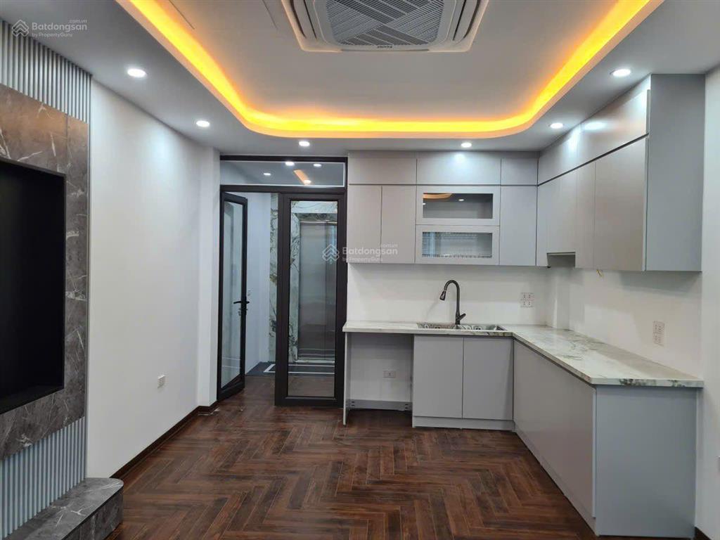 Cần bán nhà tại vũ đức thận gần bigc long biên 46m, mt = hậu 4m, 6 tầng thang máy đẹp như ảnh