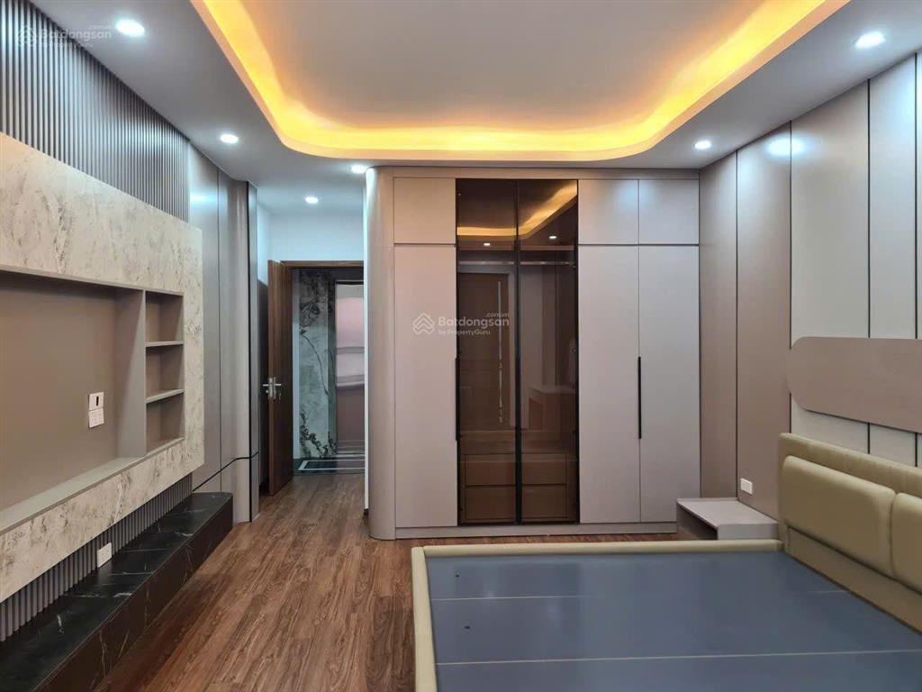 Cần bán nhà tại vũ đức thận gần bigc long biên 46m, mt = hậu 4m, 6 tầng thang máy đẹp như ảnh