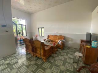 Nhà đẹp thôn hương lam  hoà tiến  ô tô đỗ trong sân