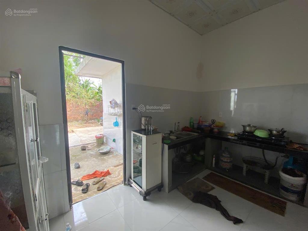 Nhà đẹp thôn hương lam  hoà tiến  ô tô đỗ trong sân