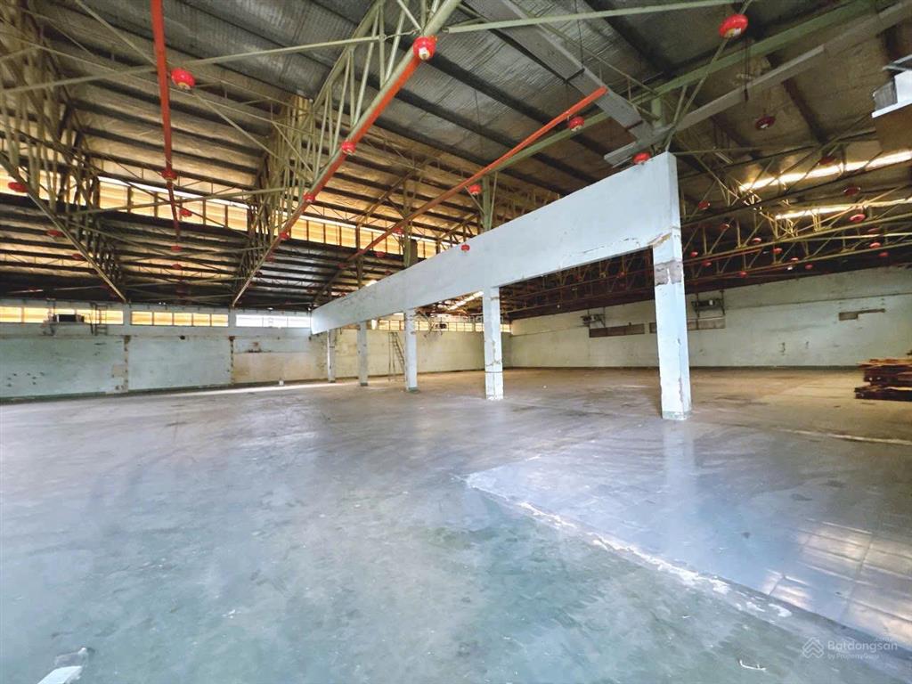Cho thuê xưởng 5500m2 trong kcn 2 biên hoà giá tốt chỉ 650 triệu quá rẻ