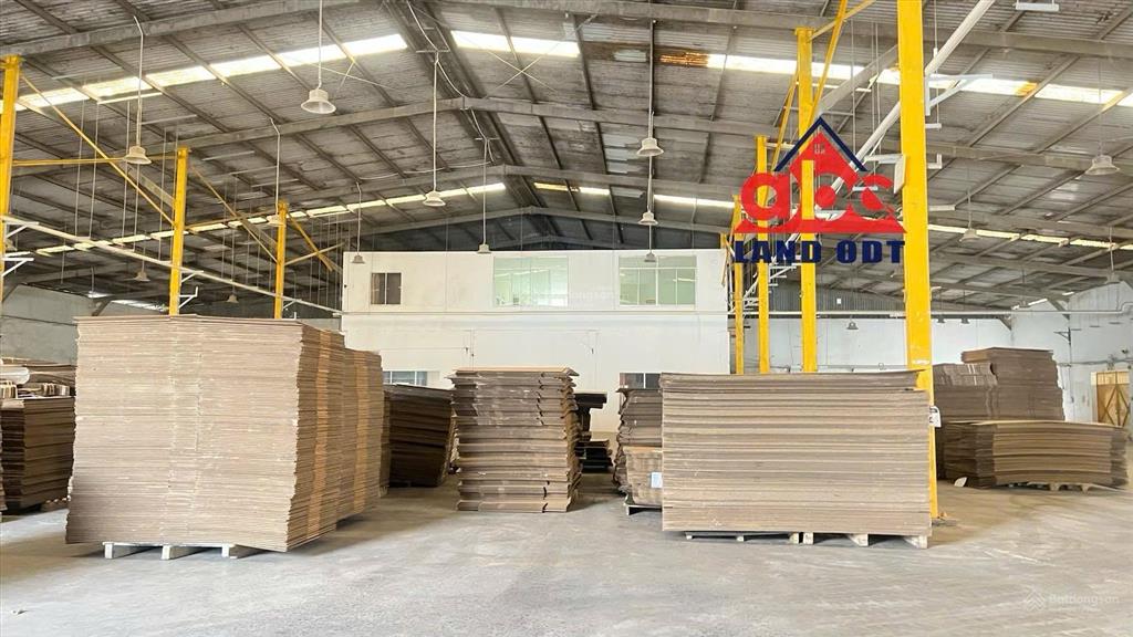 Cho thuê xưởng 2500m2 trong kcn nhơn trạch giá tốt chỉ 200 triệu quá rẻ