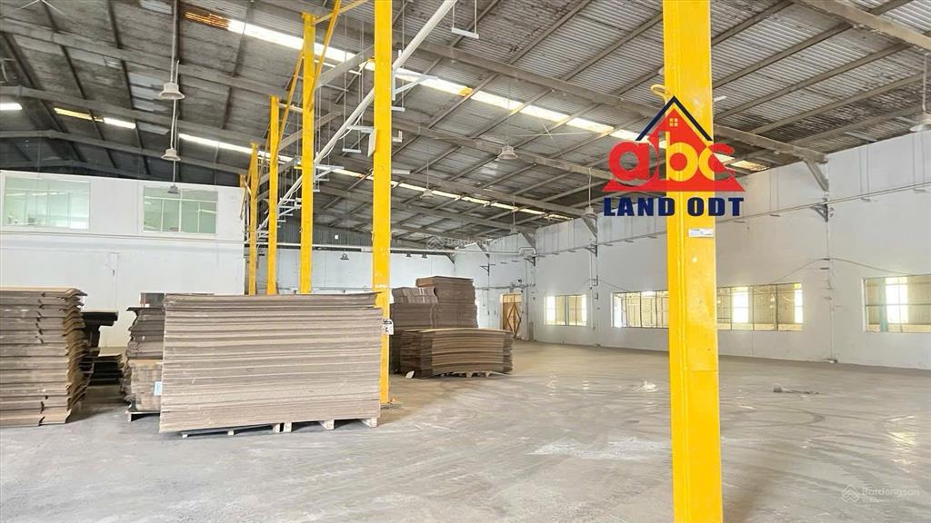 Cho thuê xưởng 2500m2 trong kcn nhơn trạch giá tốt chỉ 200 triệu quá rẻ