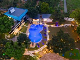 Cc bán biệt thự nghỉ dưỡng yên bài hnhồ bơi sân bóng view hồ dt 2120m fill đồ giá chỉ 23 tỷ