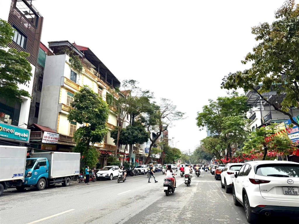 Mặt phố phan kế bính lô góc vỉa hè rộng nhà mới thang máy full nội thất dt 130m *6 tầng giá 54 tỷ
