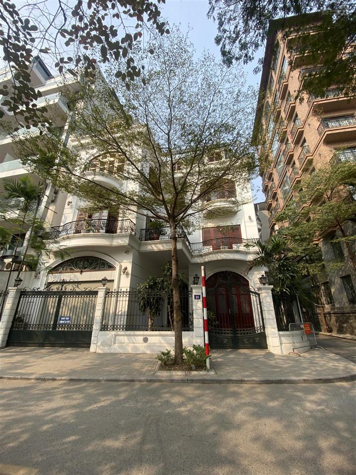Siêu phẩm ngõ phạm huy thông  kim mã view hồ ngọc khánh, ô tô tránh, dt 175m²  mt 11m, giá 92 tỷ