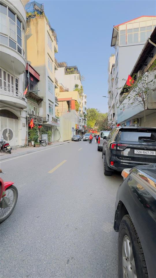 Mặt phố trúc bạch phó đức chính view hồ hiếm dt 75m*6tầng thang máy kd bất chấp giá 50 tỷ nhỉnh