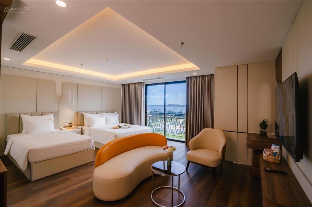 Mặt phố trúc bạch phó đức chính view hồ hiếm dt 75m*6tầng thang máy kd bất chấp giá 50 tỷ nhỉnh