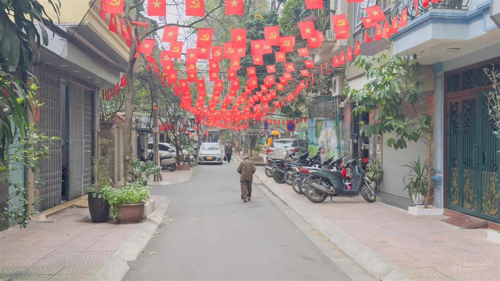 Bán gấp nhà văn chương mặt ngõ to hơn phố vỉa hè  ô tô tránh dừng đỗ ngày đêm dt 85m² giá 30,5 tỷ