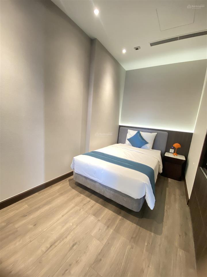 Căn hộ cao cấp 5 sao toà the gloria nguyên hồng view hồ thành công lô góc dt 83m3pn2wc giá 10,4tỷ