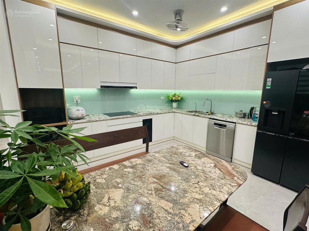 Chỉ nhỉnh 200tr/m nhà mặt phố xuân đỉnhqh ổn định mặt tiền rộng không lỗi phong thuỷ dt 85m* 5tầng