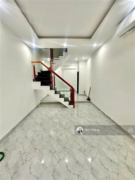 Bán nhà 33m² (4x9m) bến vân đồn  nhà mới ở ngay