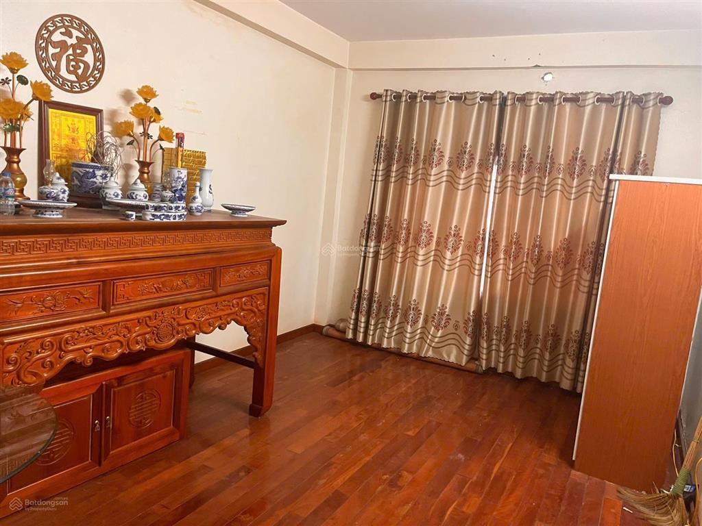 Cho thuê nhà riêng 40m2, 5pn, 4wc tại khu đấu giá ngõ cổng, lê trọng tấn, la khê, hà đông