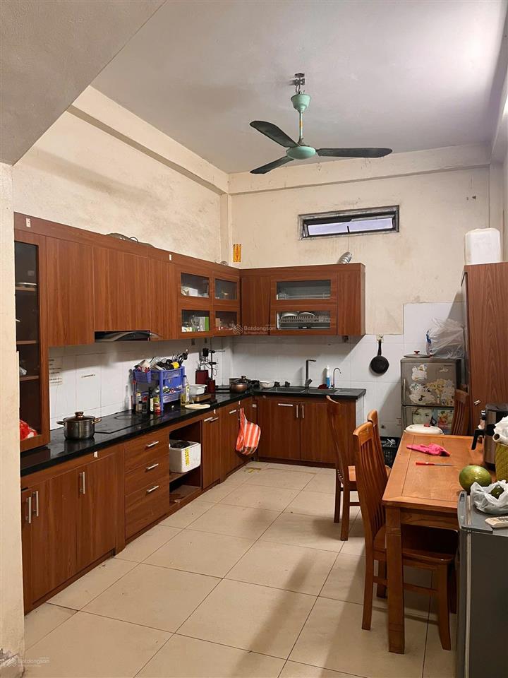 Cho thuê nhà riêng 40m2, 5pn, 4wc tại khu đấu giá ngõ cổng, lê trọng tấn, la khê, hà đông