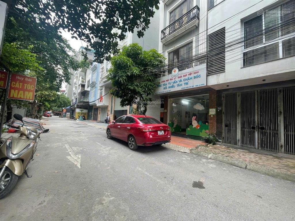 Nhà đẹp 5 tầng tại khu đô thị văn khê, 50m2, chỉ hơn 13 tỷ