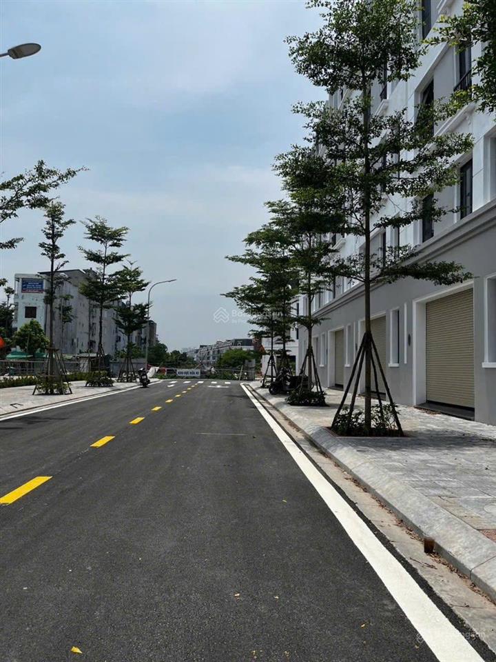 Bán nhà liền kề tại kđt văn phú, 60m2 5 tầng giá chỉ 12 tỷ