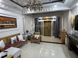 Bán nhà hxh trần bình trọng, q5, dt (4 . 11), nội thất cao cấp hiện đại , 5 tầng, gía 9,7 tỷ.