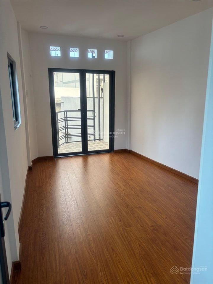 Nhà bán hxh đường trần hưng đạo , q5, dt 23 m2, 3 tầng , gía 4 ,9 tỷ.