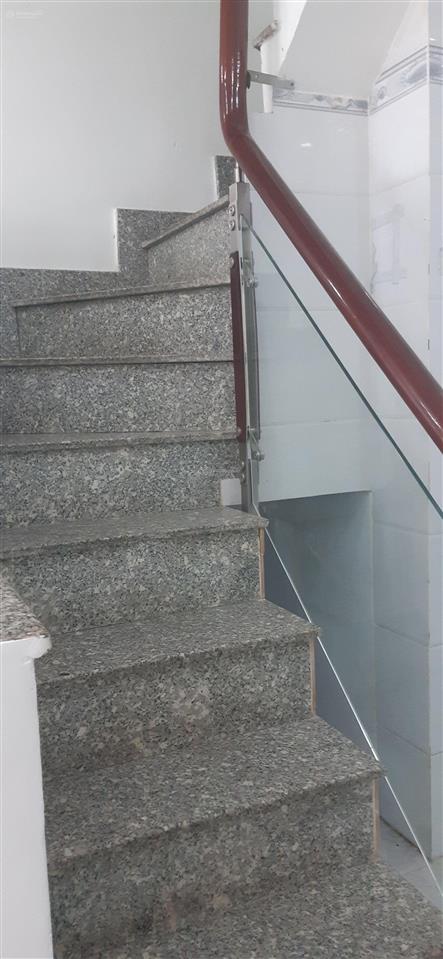 Nhà bán mặt tiền đường cao đạt , q5, 20,3 m2, 3 tầng , gía 9,8 tỷ.