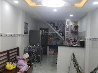 Nhà bán cách hxh 10m , đường trần hưng đạo , q1, dt 25m2, 2 tầng , gía 4,9 tỷ.