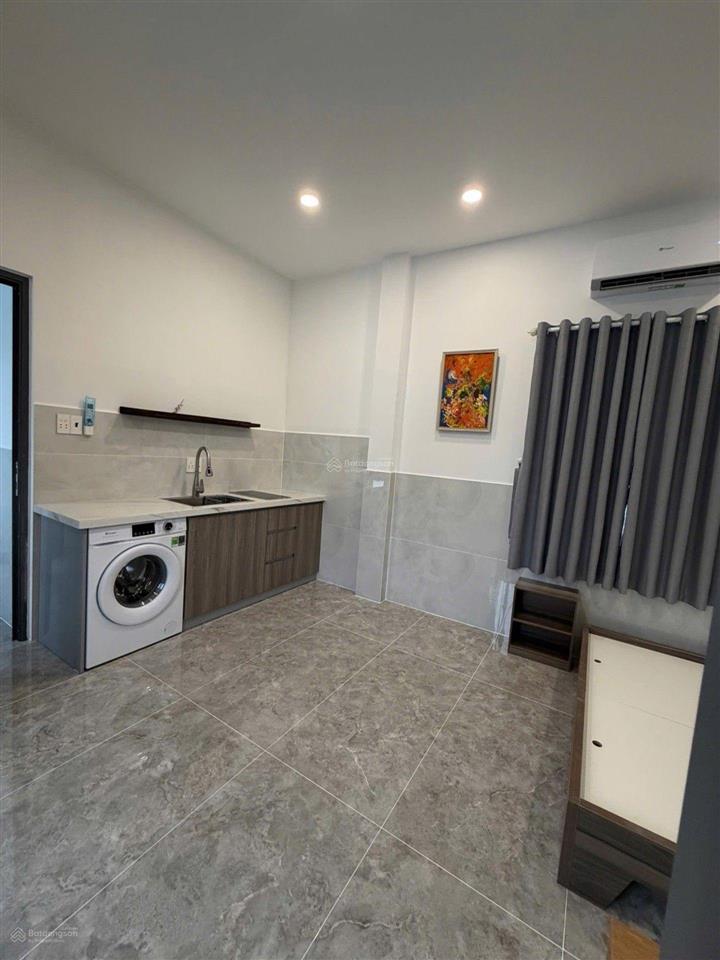 Nhà mặt tiền lê hồng phong, p.2, q.5 ngang 4,3m dài 11 công nhận 27m2 1 trệt 1 lầu giá 8 tỷ mô tả