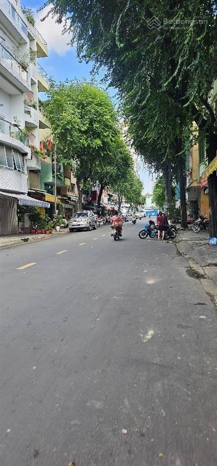 Nhà bán 6,8 tỷ phan văn trị, phường 2, quận 5 hẻm 4m 62m 2 tầng