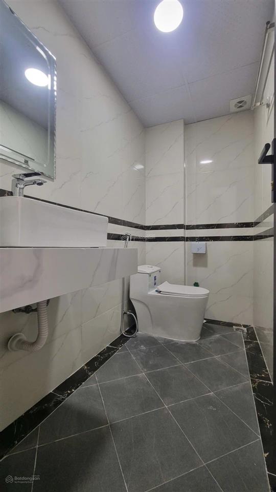 Bán nhà mới gia lâm ô tô đỗ cửa đường nhựa rộng, ô tô tránh nhau, dừng đỗ