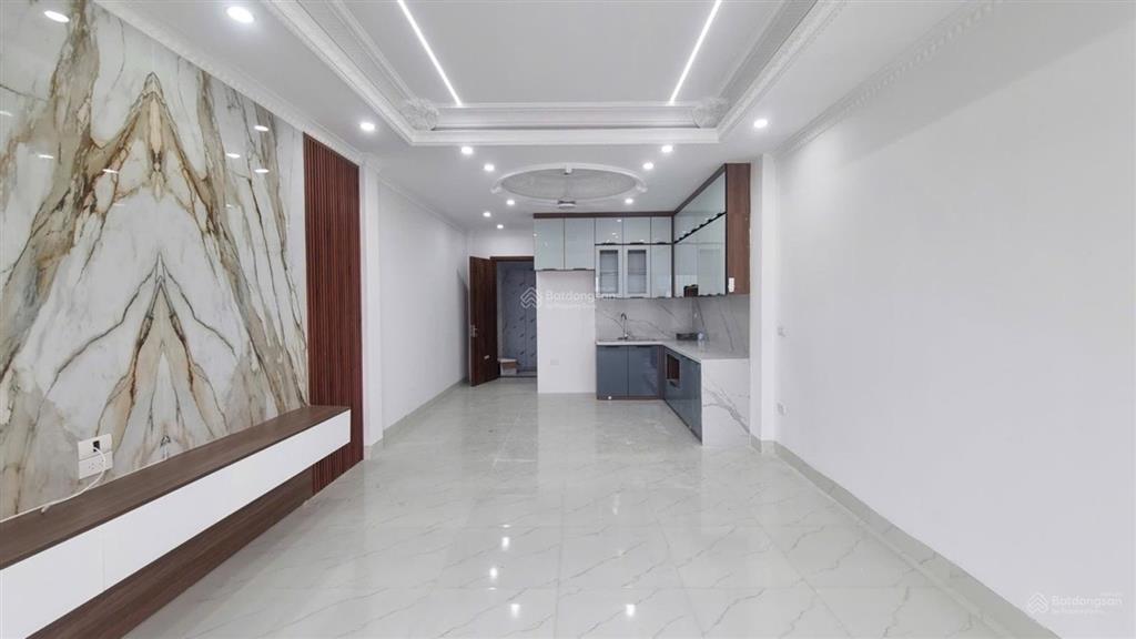 Bán nhà mới gia lâm ô tô đỗ cửa đường nhựa rộng, ô tô tránh nhau, dừng đỗ